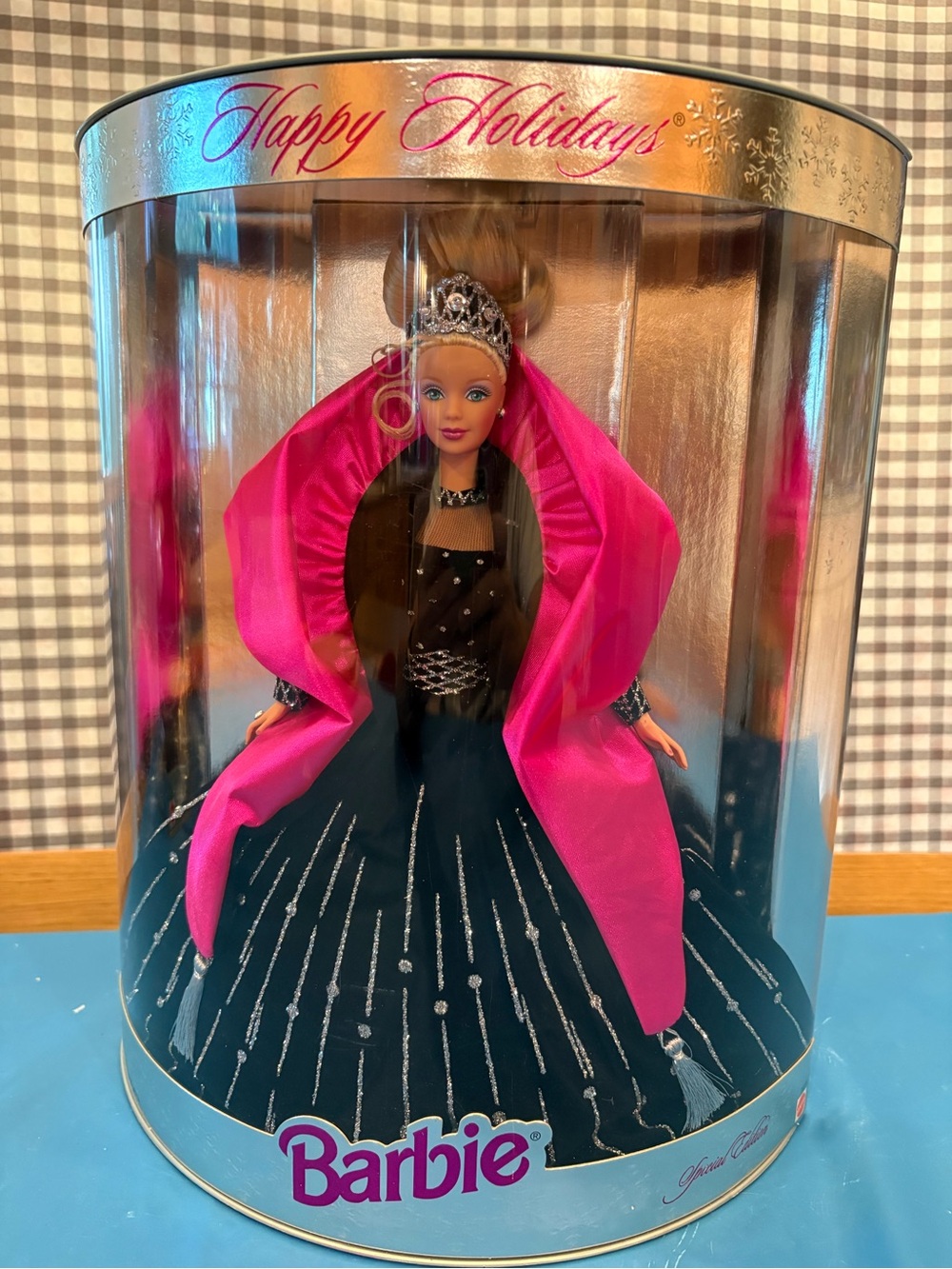 Mattel Barbie Happy Holidays Special Edition Doll 1998 NIB